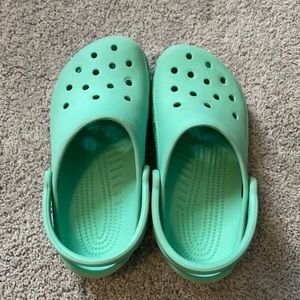 Real crocs (Men’s size 4 Women size 6)